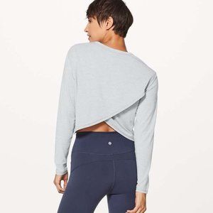 *Rare Lululemon Pushing Limits Long Sleeve Crop Top Heathered Hail Blue - Size 6